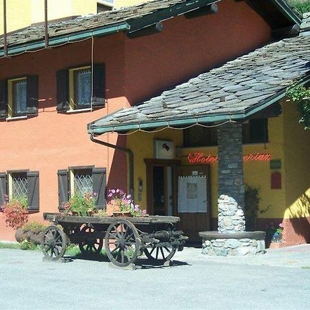 Hotel Veneriaz Нюс Екстер'єр фото