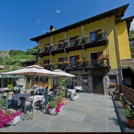 Hotel Veneriaz Нюс Екстер'єр фото